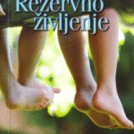 Naslovnica: Rezervno življenje