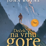 Naslovnica: Deček na vrhu gore