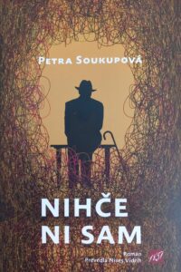 Naslovnica: Nihče ni sam : roman